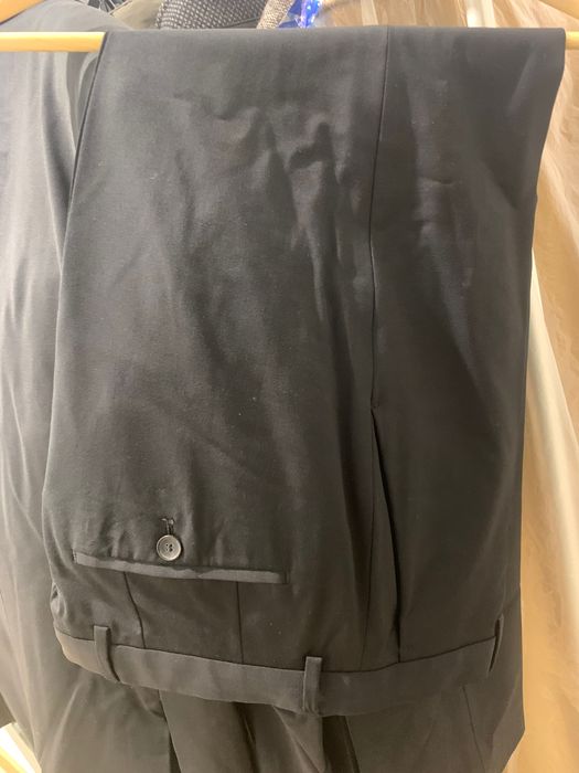 Costum negru ceremonie Hugo Boss