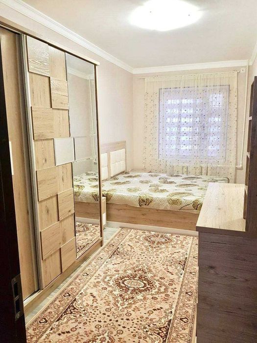 Продается 2 комнатная квартира 2 этаж за Гранд Мир отелем