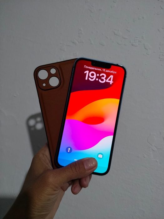 Айфон 13/128 телефон