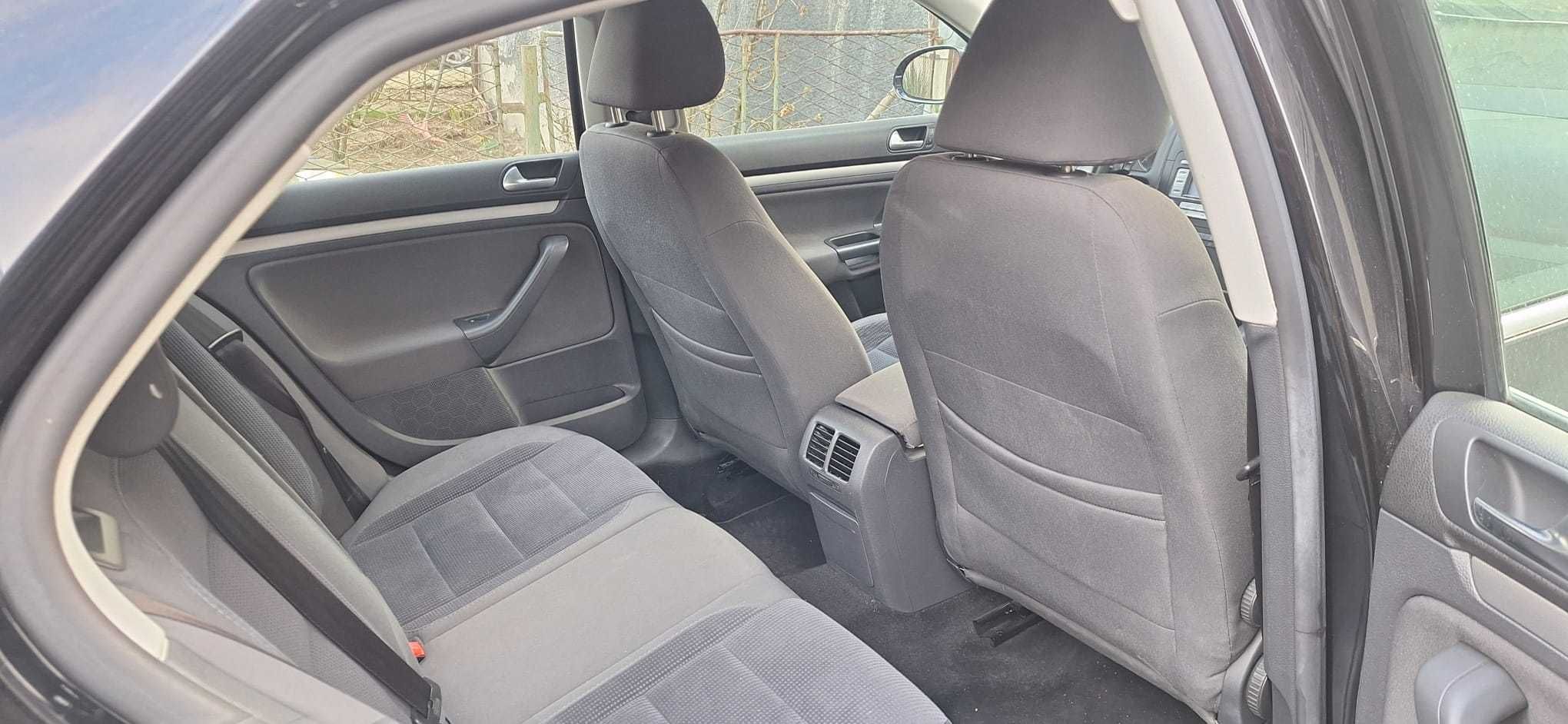 Volkswagen Jetta 1.6 Benzină