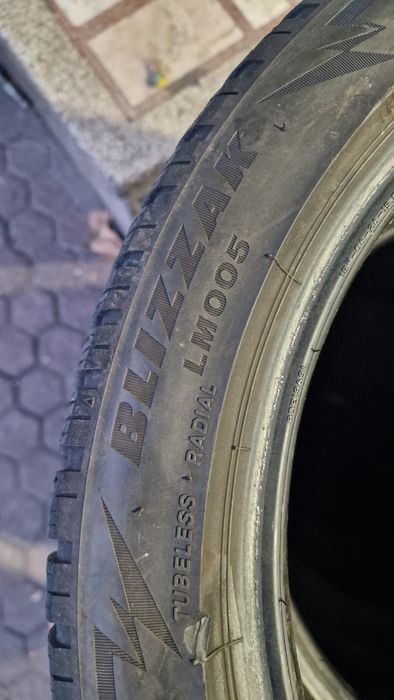 Bridgestone iarnă 225 45 18