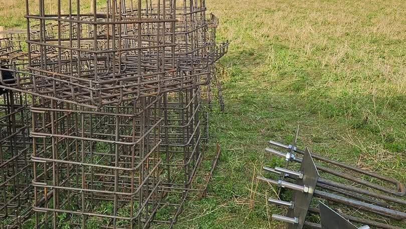 Ofertă structură metalică asamblată pe șuruburi .