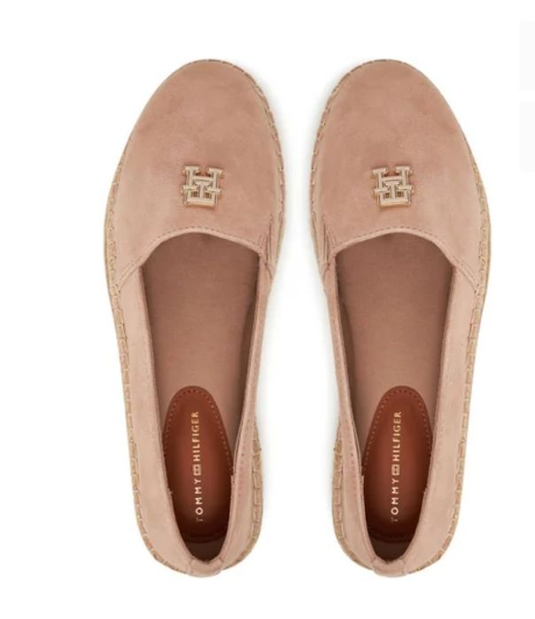 Нови еспадрили Tommy Hilfiger.
