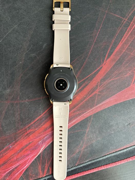 Samsung Galaxy Watch 42 мм