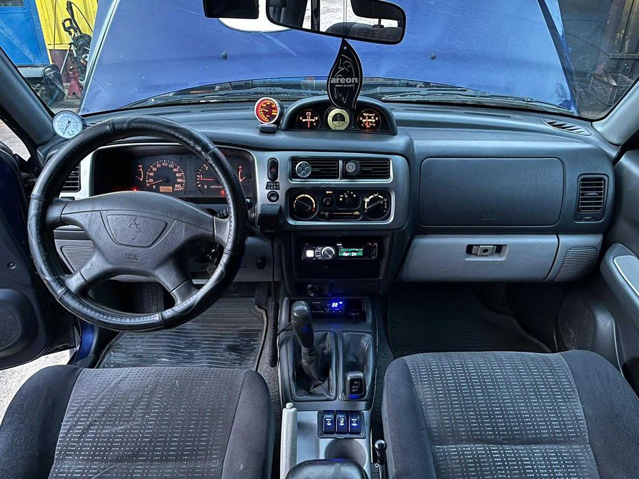 Mitsubishi pajero sport 2006