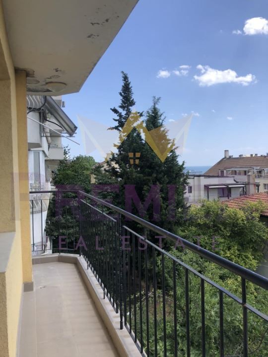 Продава се Двустаен апартамент в Варна, Бриз - 92 кв.м за 1946 €/кв.м - Снимка #4