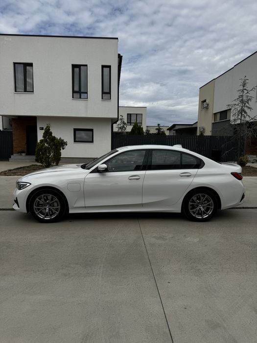 2021 BMW 330E Impecabil