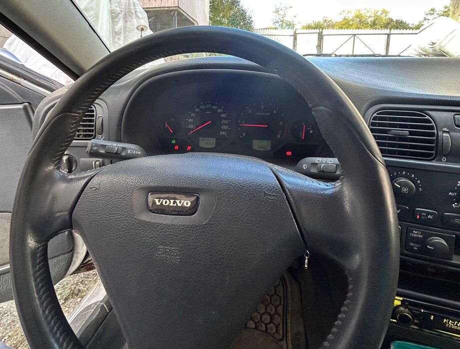 VOLVO V40, 1.9 D