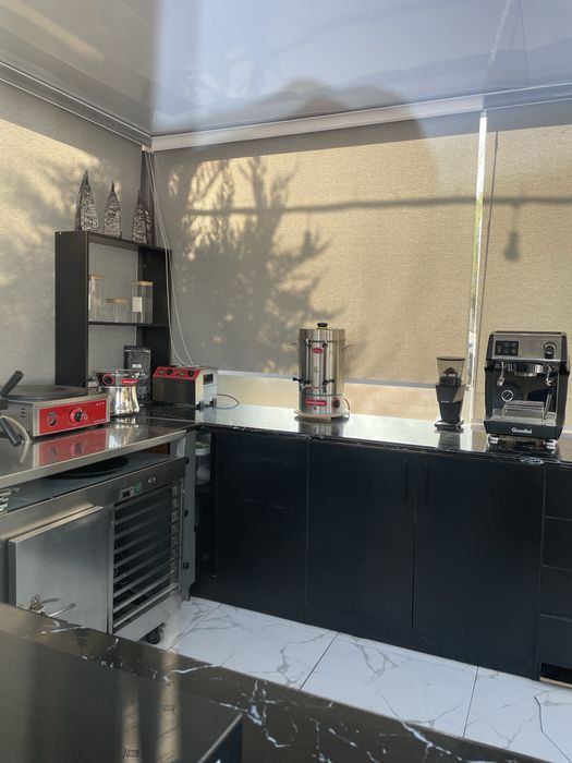 Продаётся готовый торговый киоск с мебелью, состояние идеал.