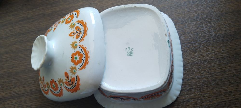 Продается сахарница винтажная