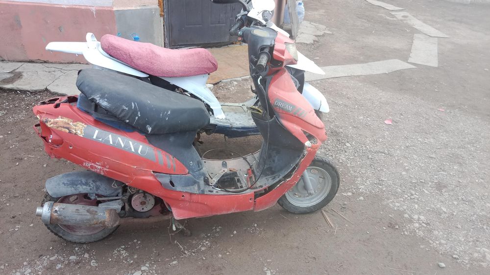 Продам мопедза 50000 а белы обмен