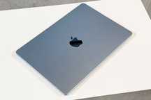 Macbook air 13.6 m4 16gb 256gb sky blue