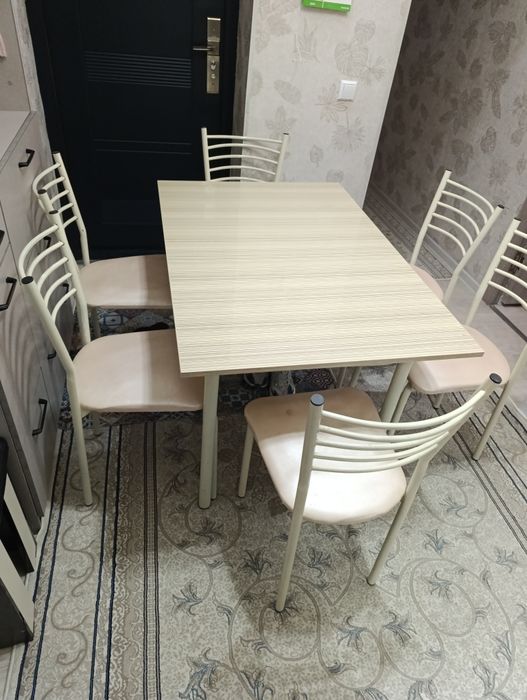 Продается стол с 6шт стулья