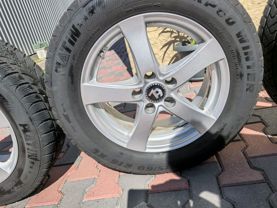 Vând jante aliaj 215/60 R16 cu cauciucuri de iarna 1200 lei