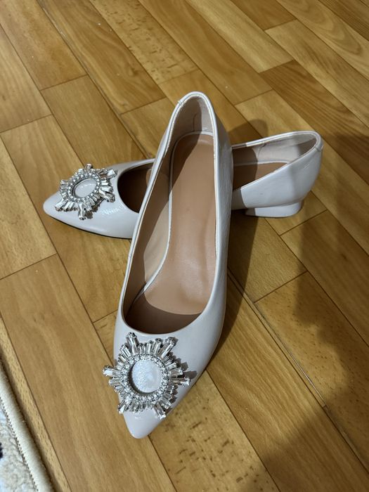 Туфли 38 размер сатылады