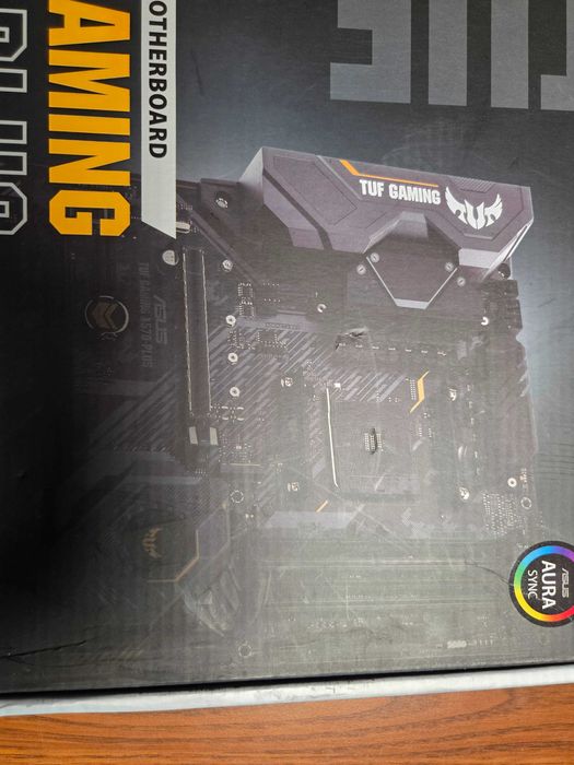 AMD Ryzen 5800X3D, Asus X570-PLUS, Kingston DDR4 32GB 3733Mhz