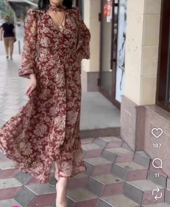 Женское платье в отличном состоянии