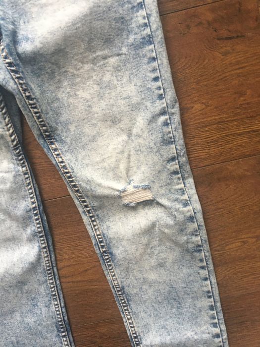 Blugi skinny bershka marime 36