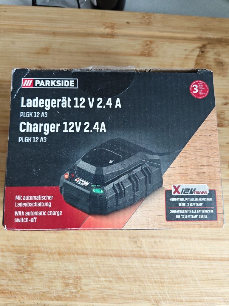 Зарядно и батерия parkside 12v