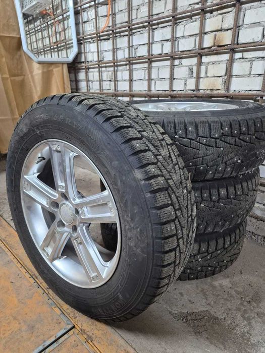 Автошины зимние с дисками 225/65/R17