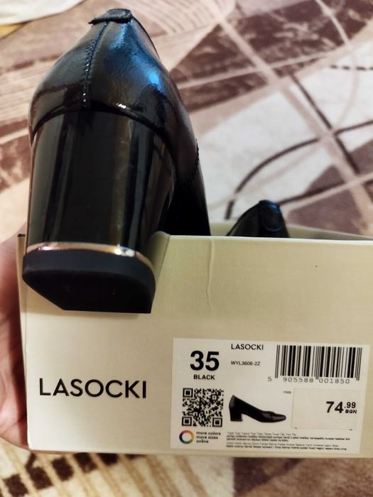 Стилни черни обувки Lasocki 35н.