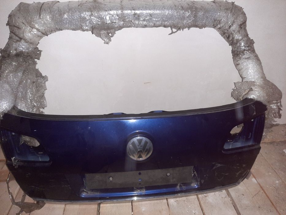 Haion și ușa dreapta spate . Passat b6 2007