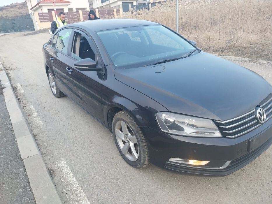 Ușă fata spate dreapta stânga VW Passat B7 an 2013