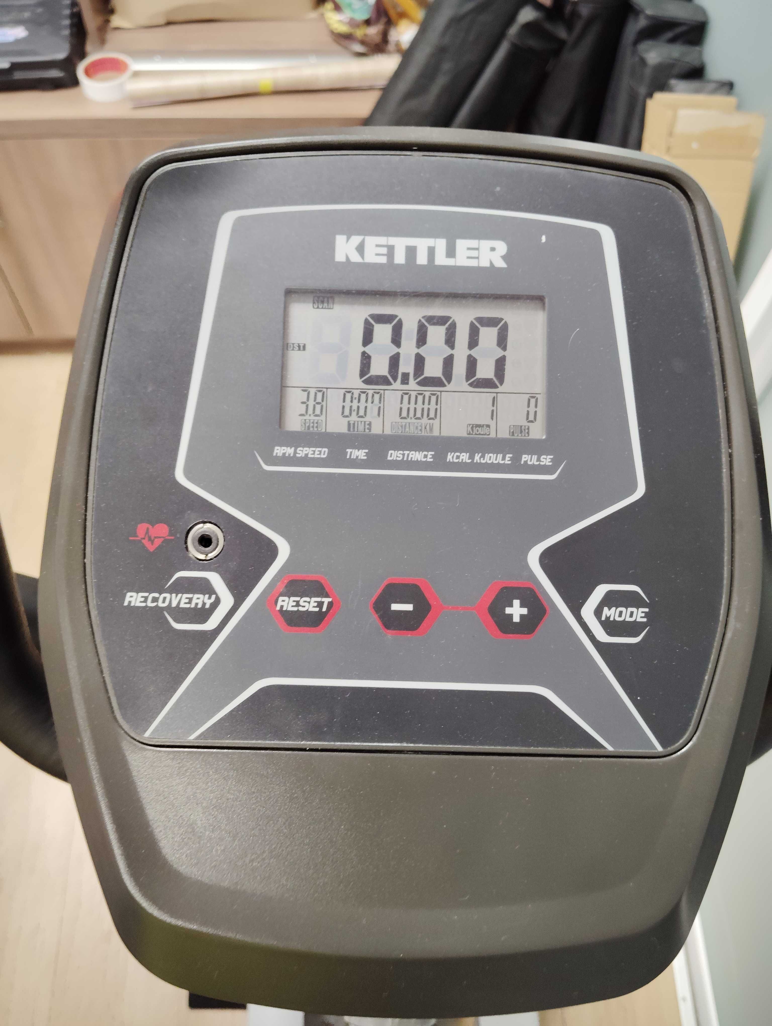 Продавам Кростренажор Kettler AXOS Cross M