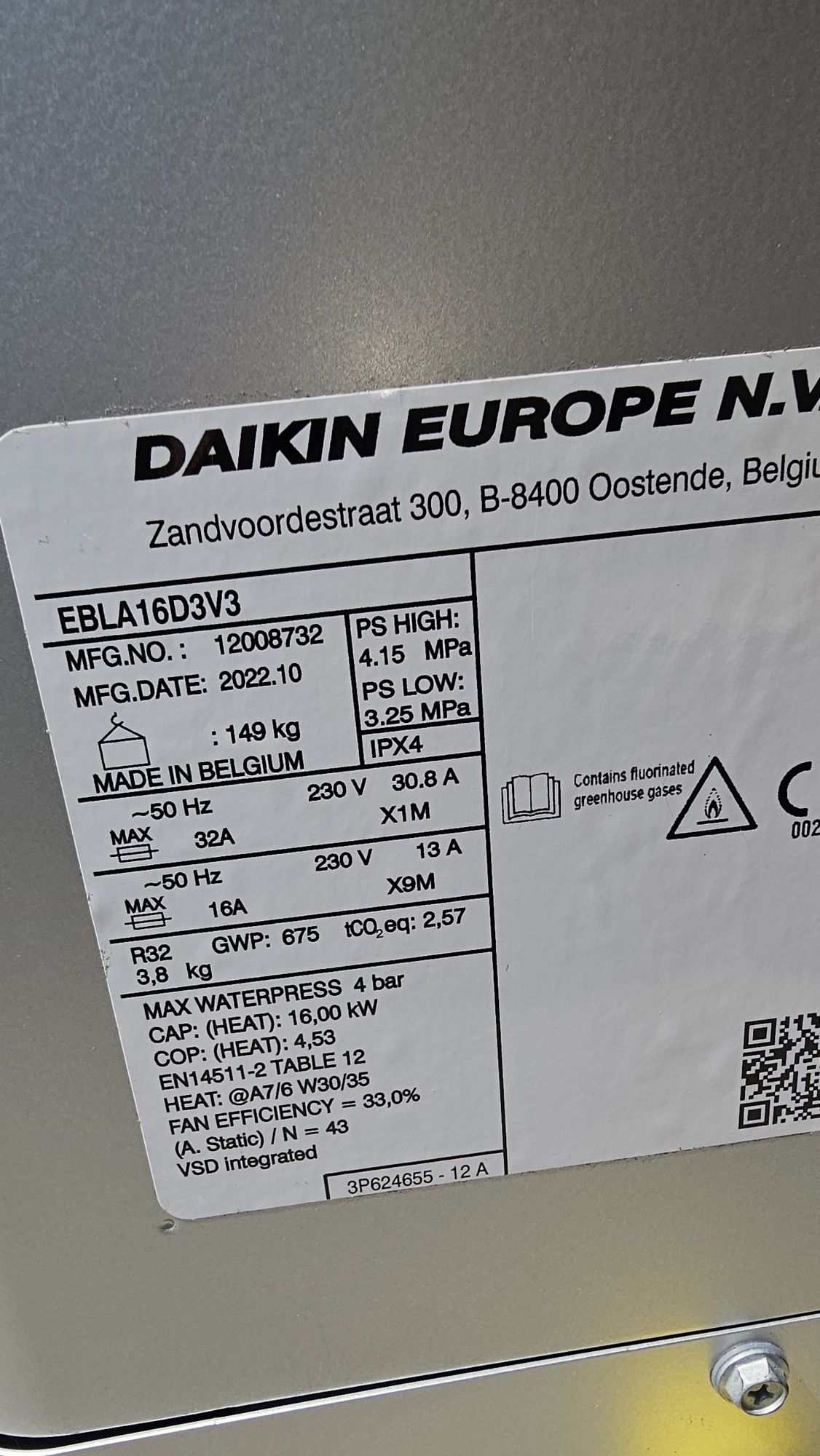 Термопомпа DAIKIN Altherma EBLA16D3V3 - 16 KW
18747 лв.


КУПИ

Изп