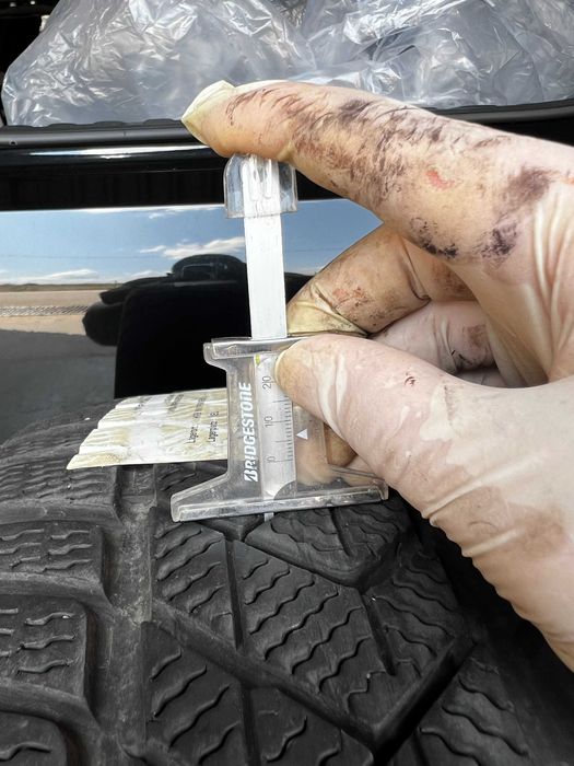 Зимини гуми спорт пакет 225/45/18 255/40/18 Pirelli Sottozero 3* DOT24