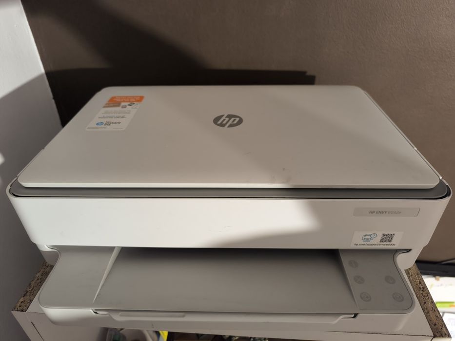 Vand imprimanta Hp 6032 ,putin folosita.