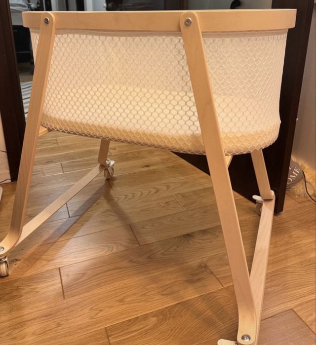 Cose bebe pe roti Ikea