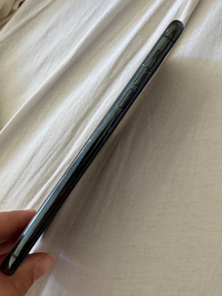 Iphone 11 pro max 256 gb / 90% батерия