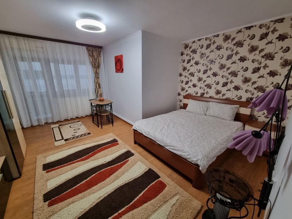 Garsoniera de închiriat