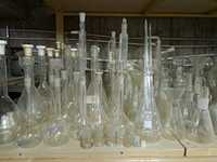 Лабораторные стеклянные посуды.
