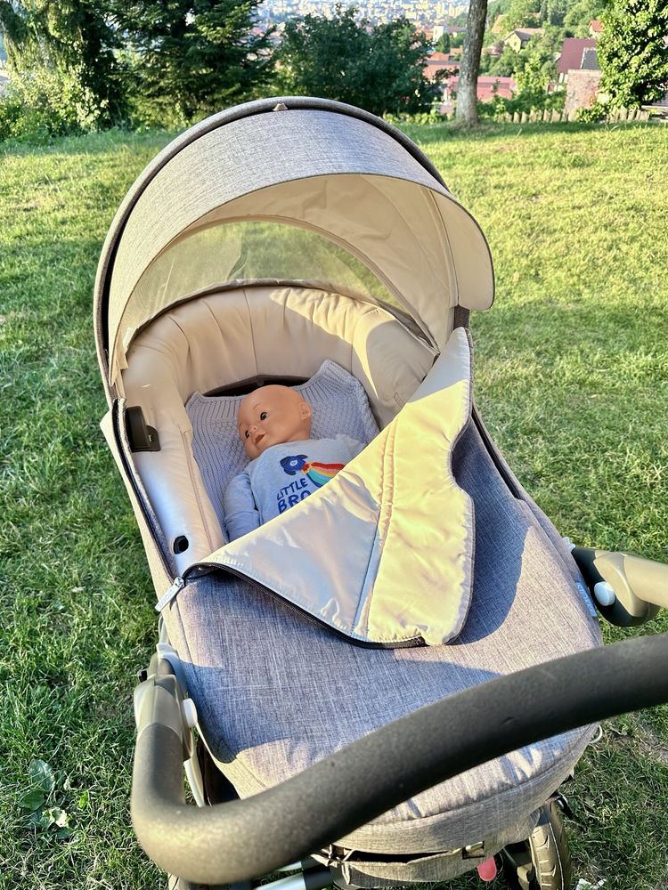 Stokke Trailz cu landou si cauciucuri noi