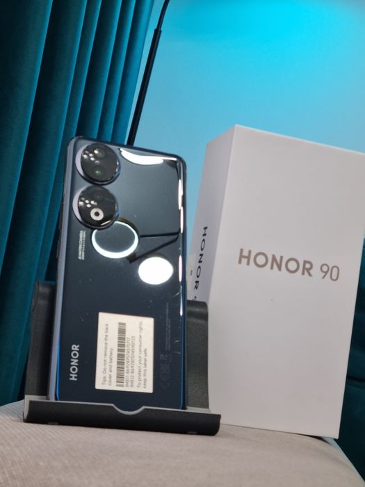 Honor 90 /12 GB RAM /512GB