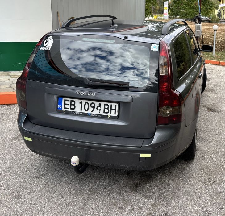 Волво В 50 / VOLVO V 50