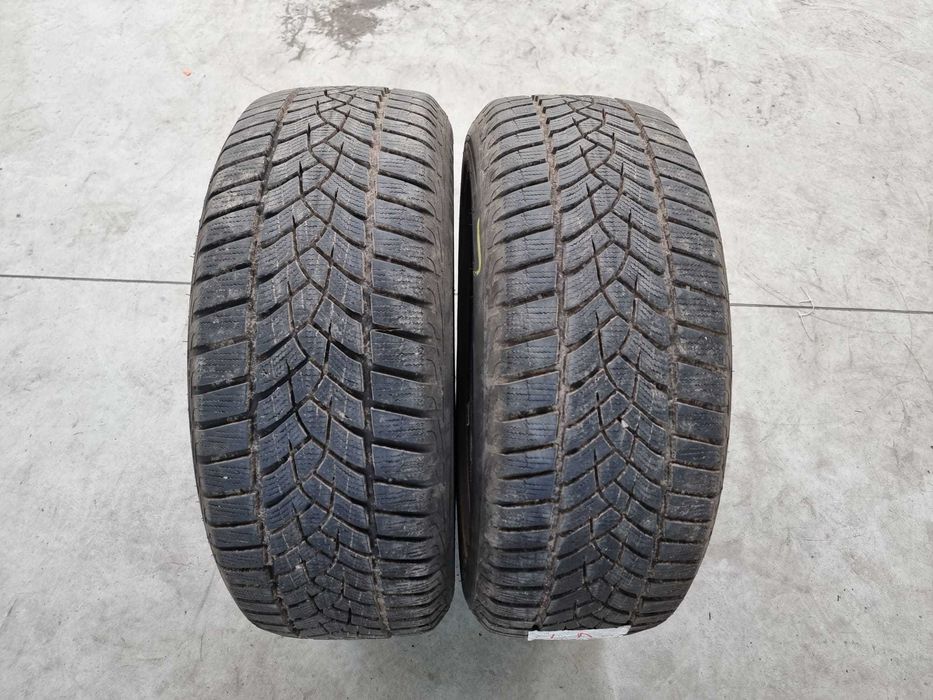 2 Anvelope de IARNA 215.55.17 'GOODYEAR' ; stare buna