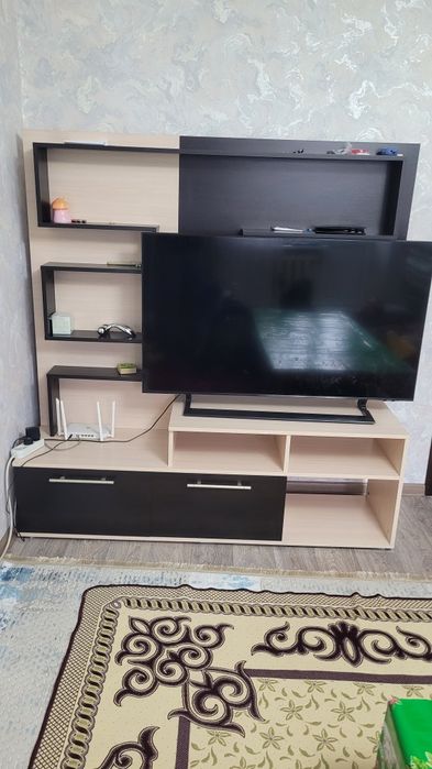 Подставка для телевизора