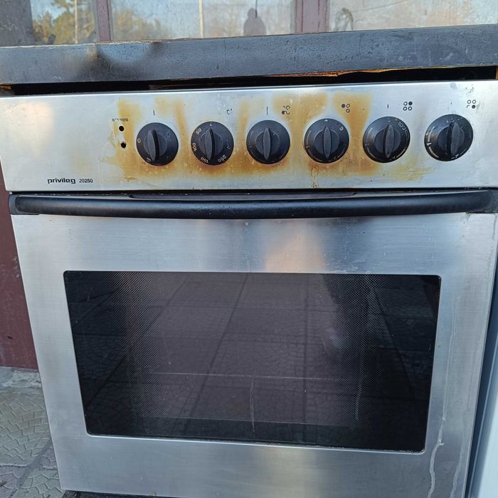 Продавам Работеща Печка