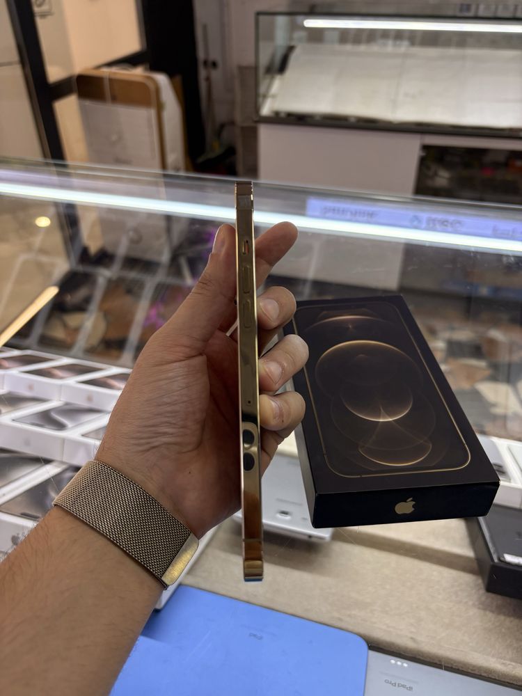 iPhone 12 Pro Max 128 gb gold