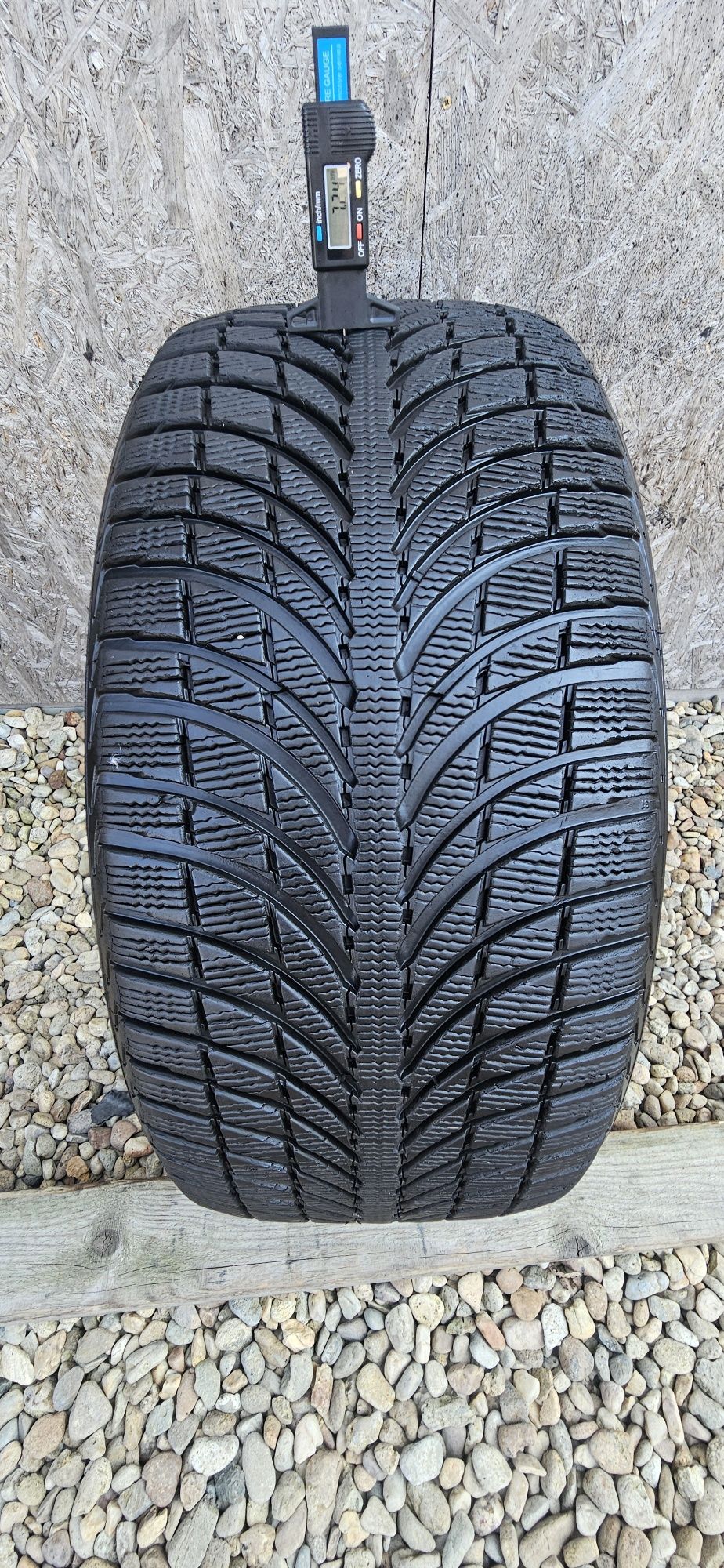 Anvelopa Michelin  255/50 R19 107V Goodyear 235/65 R16C 115/113