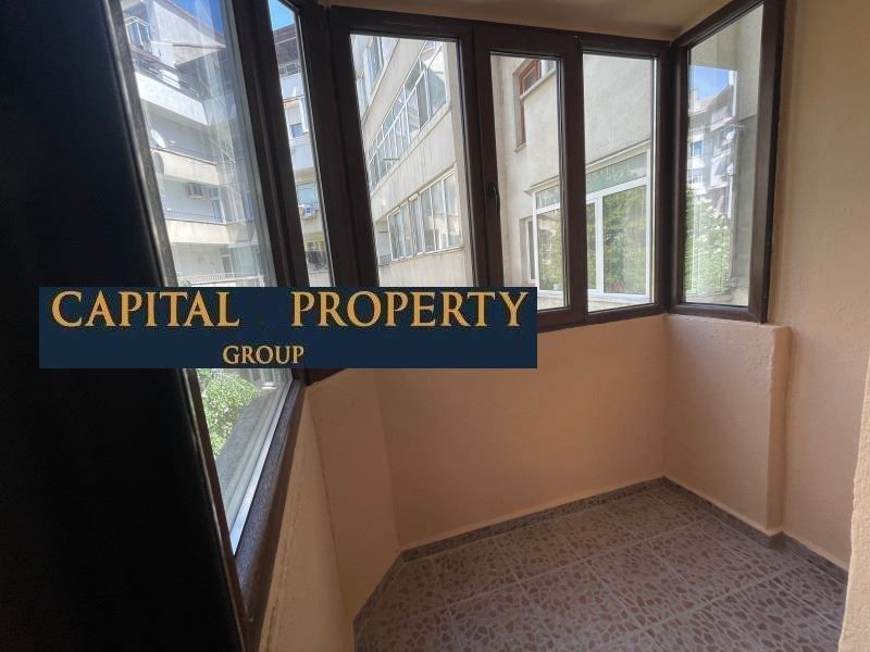 Дава се под наем Двустаен апартамент в Варна, Лятно кино Тракия - 65 кв.м за 615 € - Снимка #5