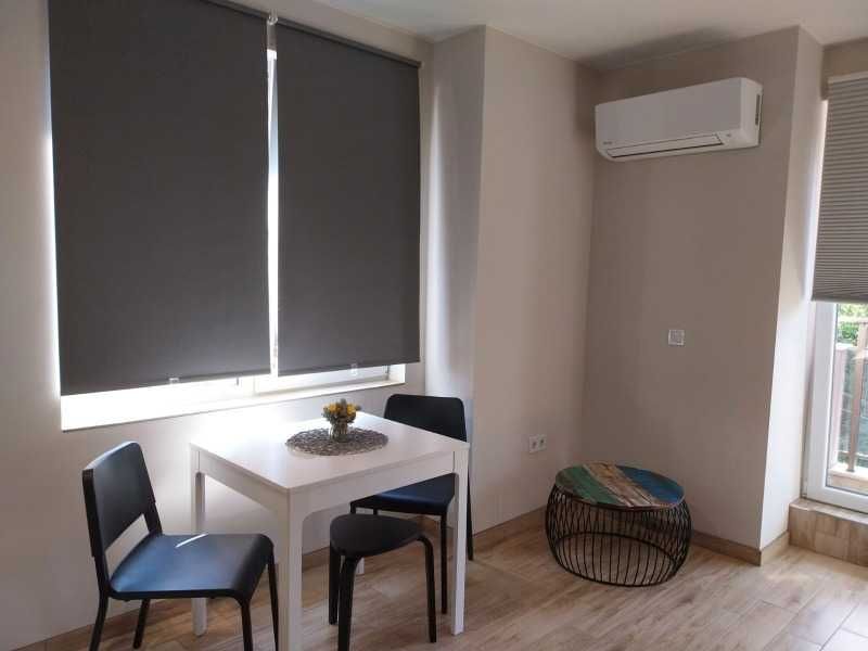 Дава се под наем Двустаен апартамент в София, Център - 49 кв.м за 612 € - Снимка #2