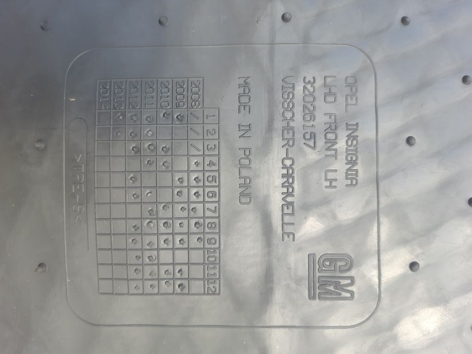 Vand set covorase cauciuc / presuri originale GM Insignia A 2009-2016