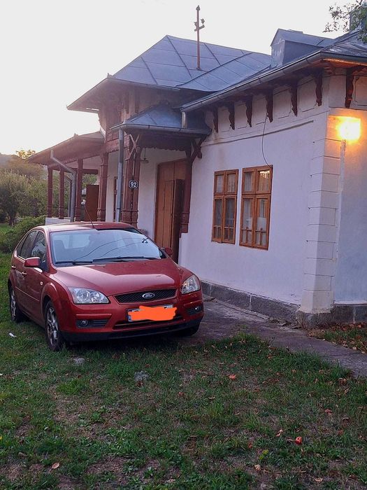 Se vinde casa + teren 1500mp centru Pucioasa