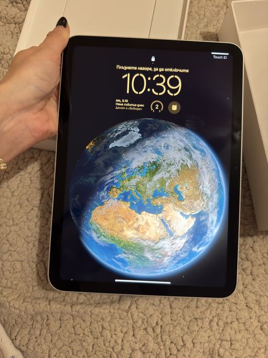 iPad 64GB /10th Generation/