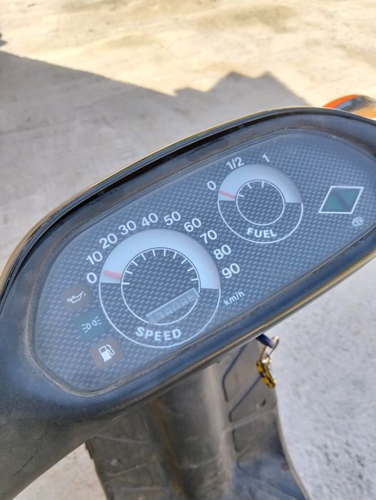 Vând scuter gilera