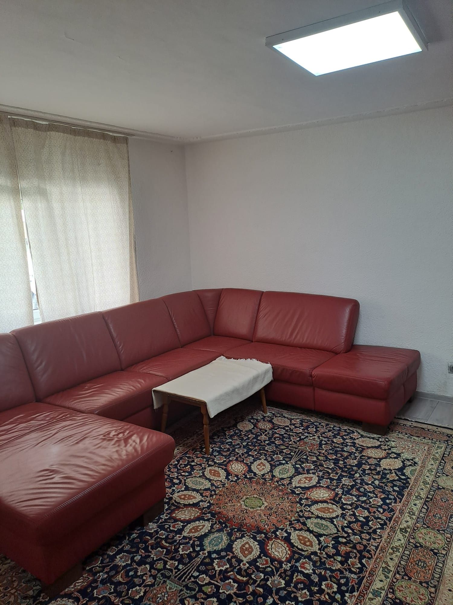 Vând apartament 2 camere parter